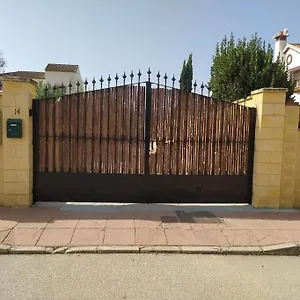 Agradable Casa Con Piscina En La Serrania. Сasa de vacaciones Arriate